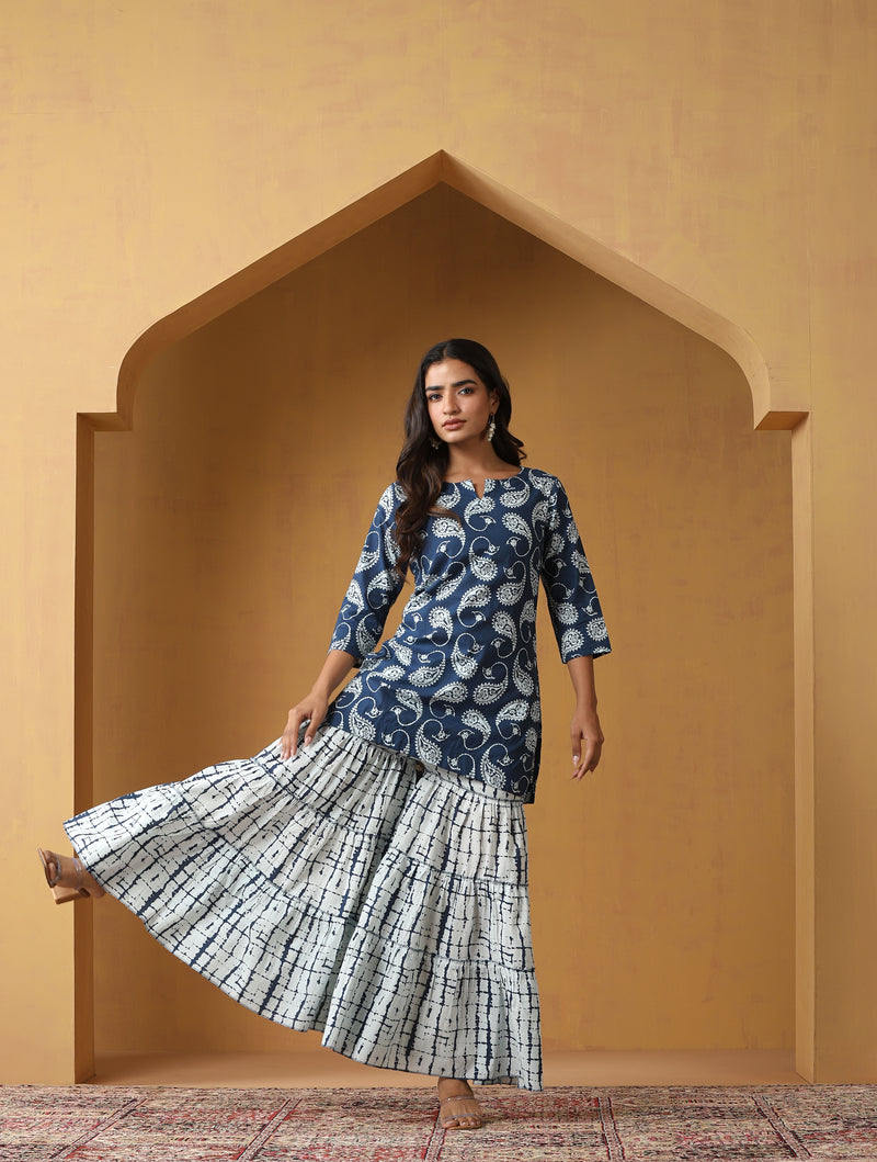 Khushal K Women Paisley Printed Cotton Kurta set