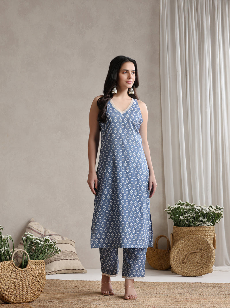 Khushal K Women Floral Printed Regular Pure Cotton Kurta set