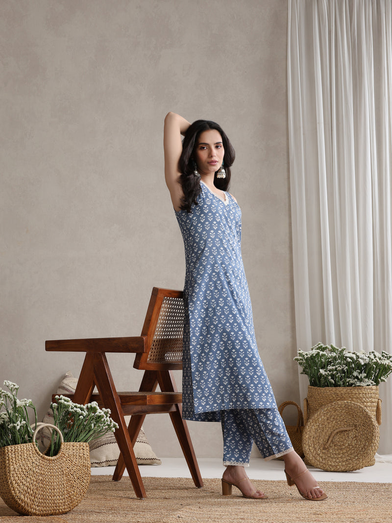 Khushal K Women Floral Printed Regular Pure Cotton Kurta set