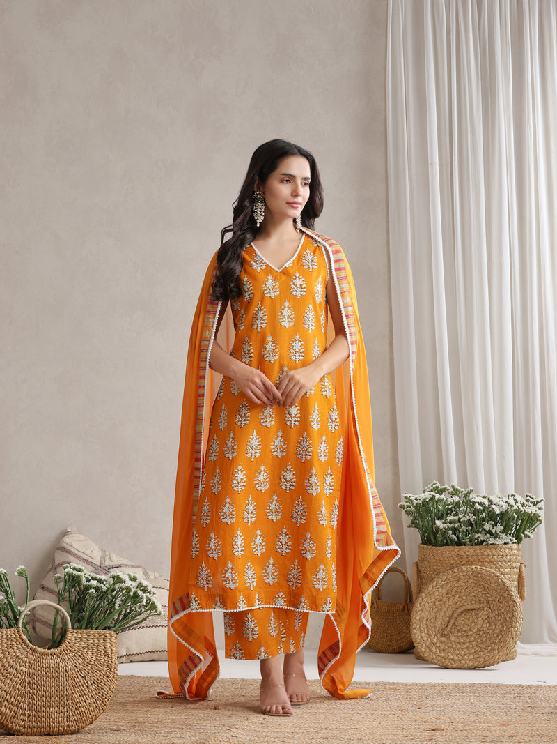 Khushal K Floral Printed V-Neck Pure Cotton Straight Kurta set