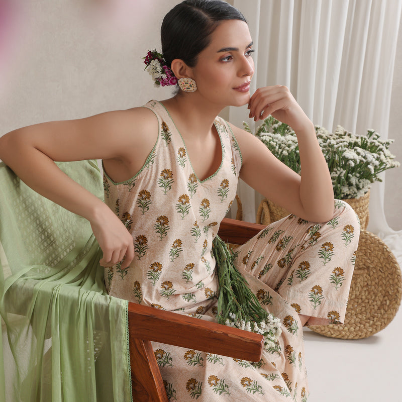 Floral Printed V-Neck Pure Cotton Kurta Set - Khushal K - Image 8