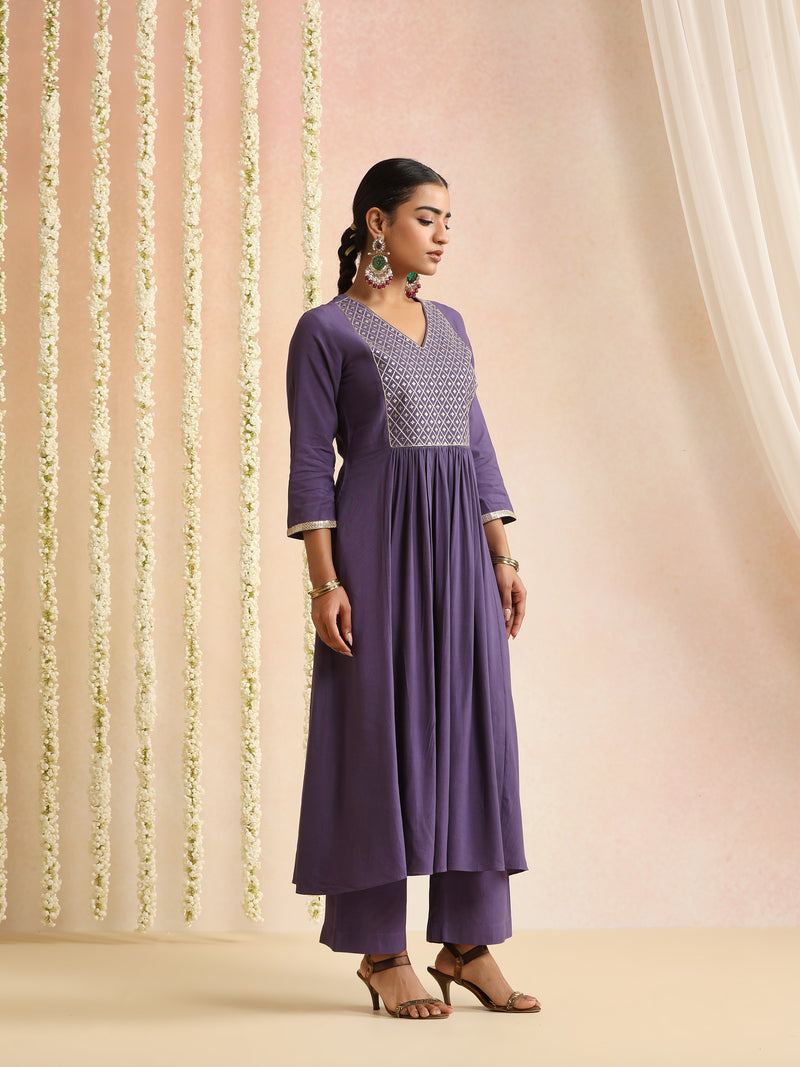 Ethnic Motifs Embroidered Empire Thread Work Kurta With Trousers & Dupatta
