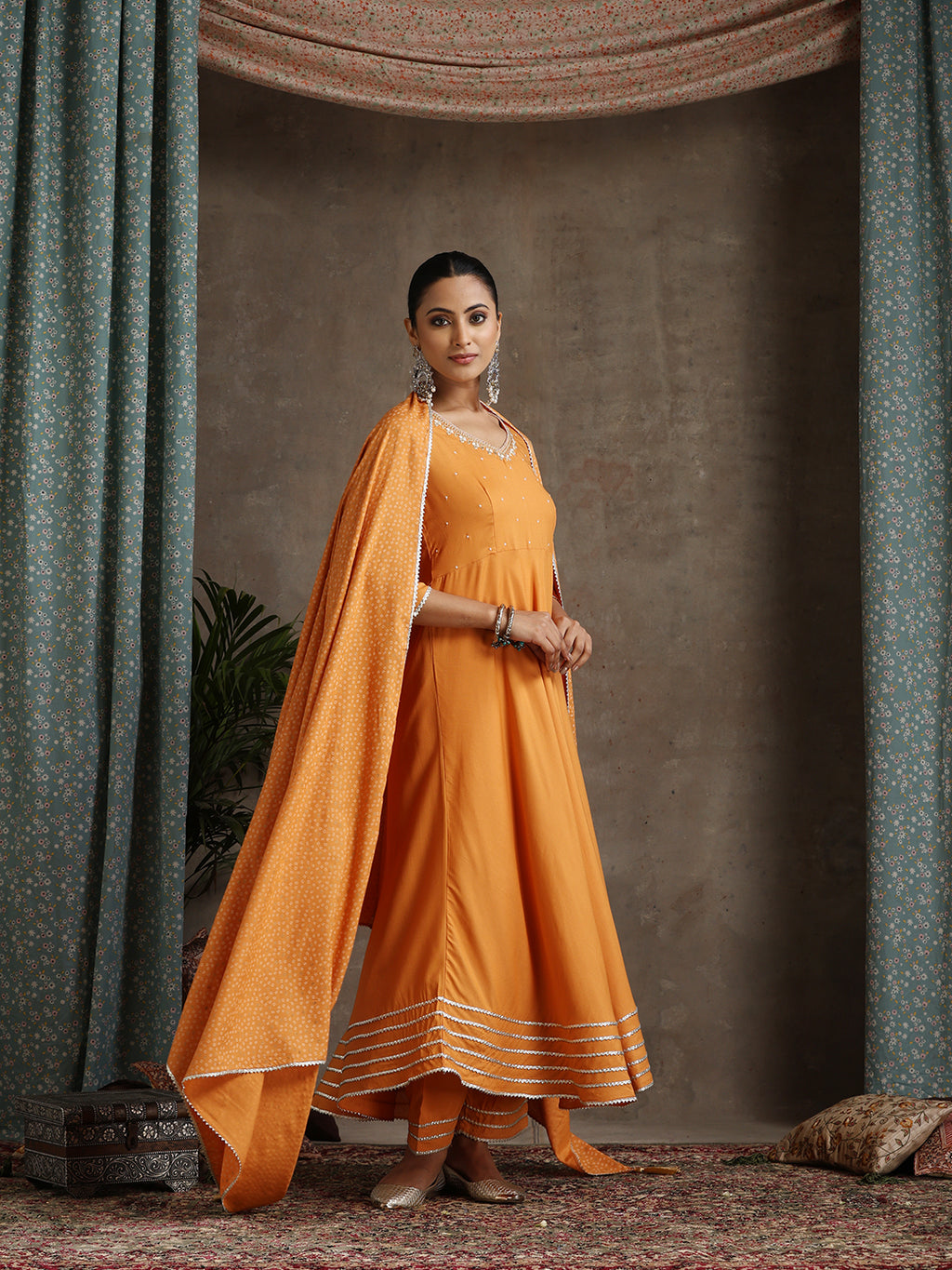 Floral Embroidered V-Neck Thread Work A-Line Kurta With Trousers And Dupatta