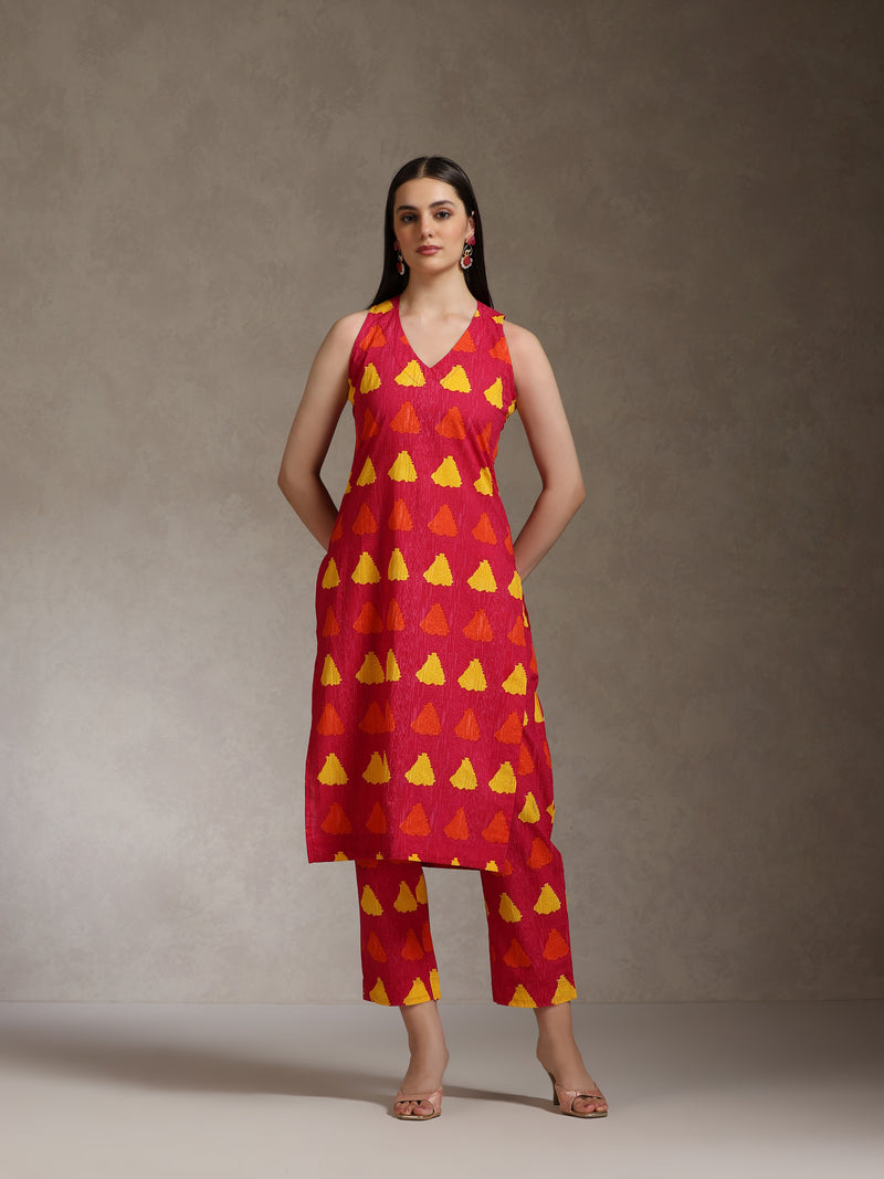 Khushal K Women Geometric Printed Cotton Kurta set