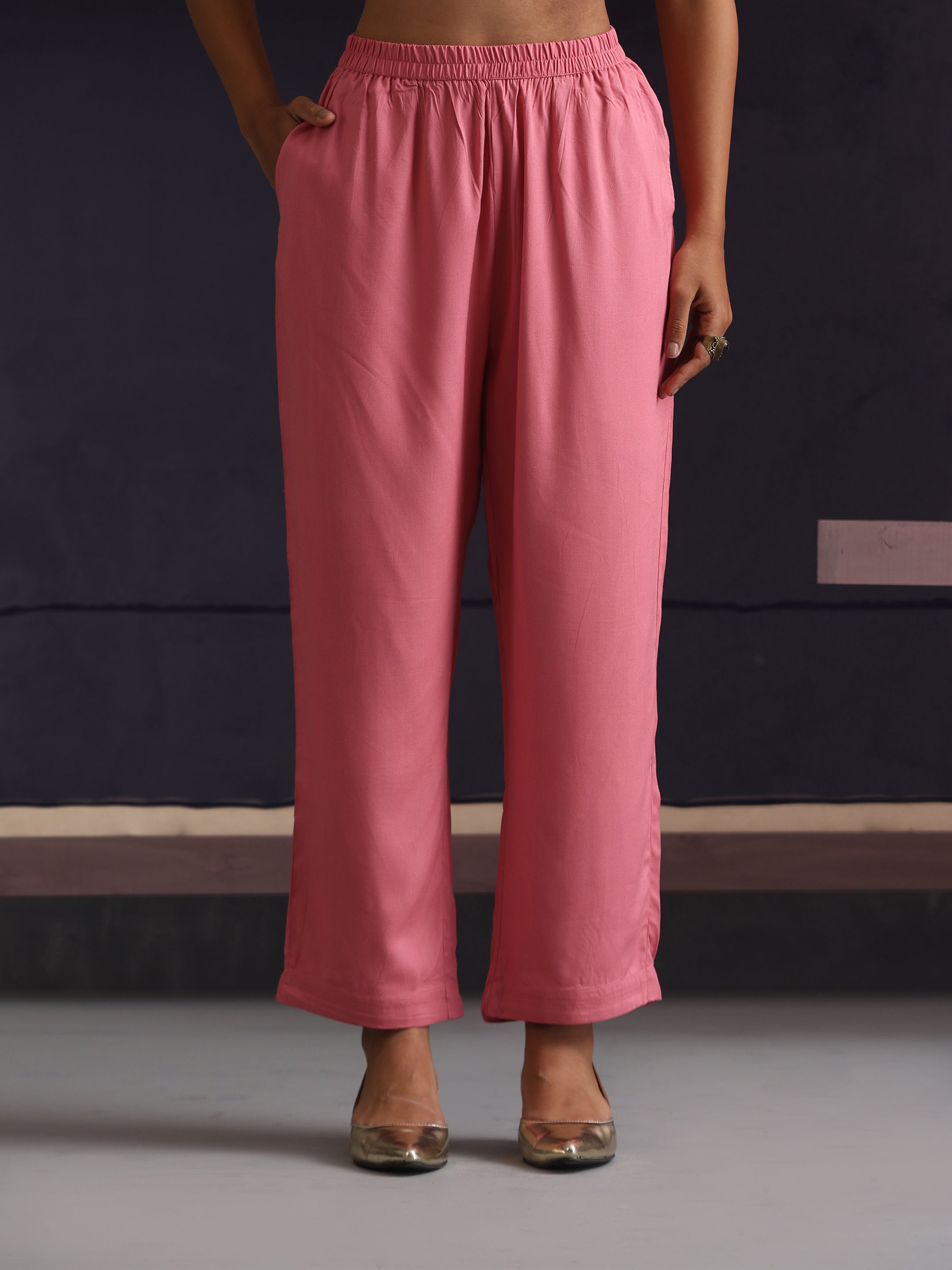 Khushal K Women Mandarin collar Pink Kaftan set