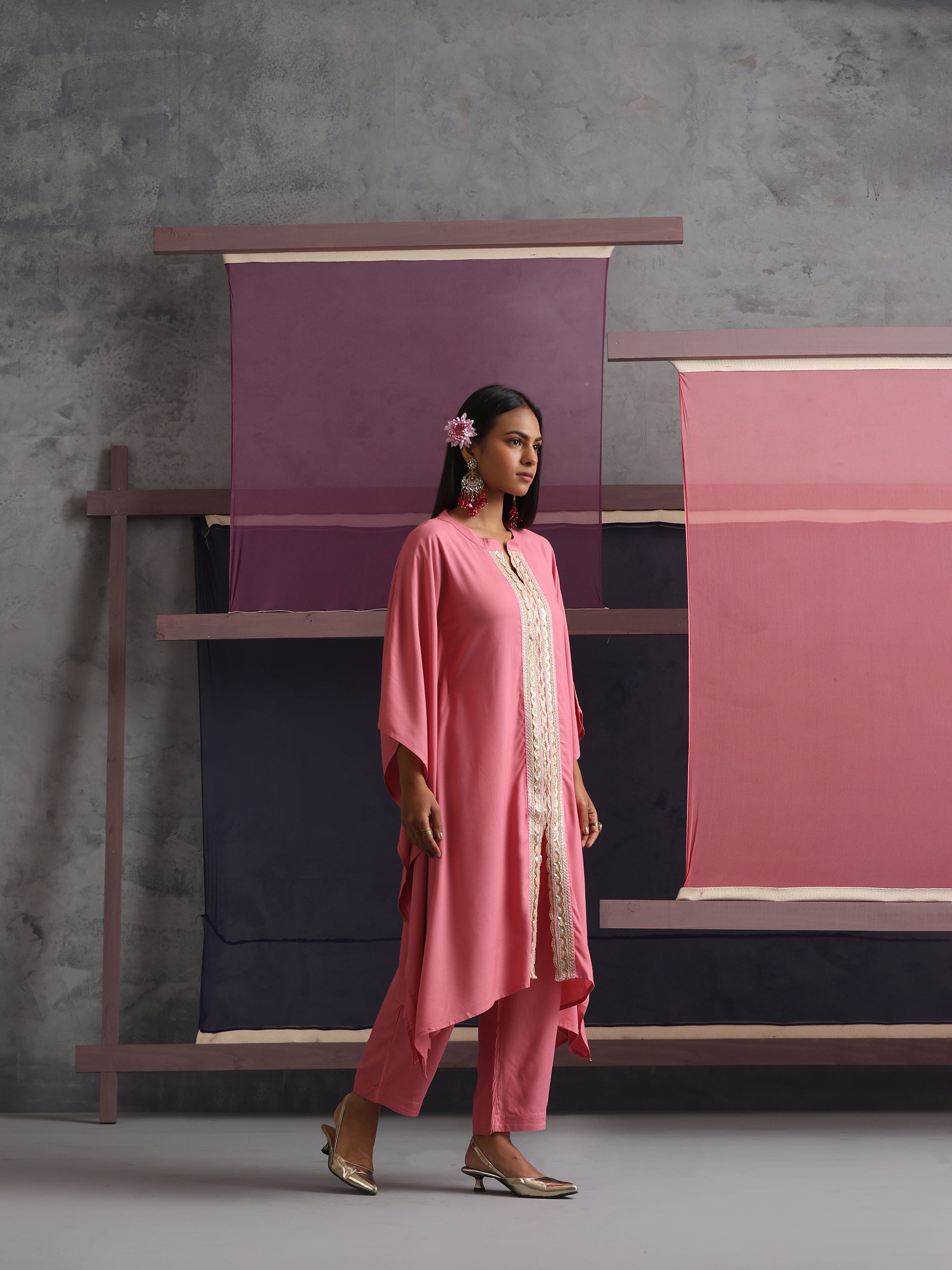 Khushal K Women Mandarin collar Pink Kaftan set