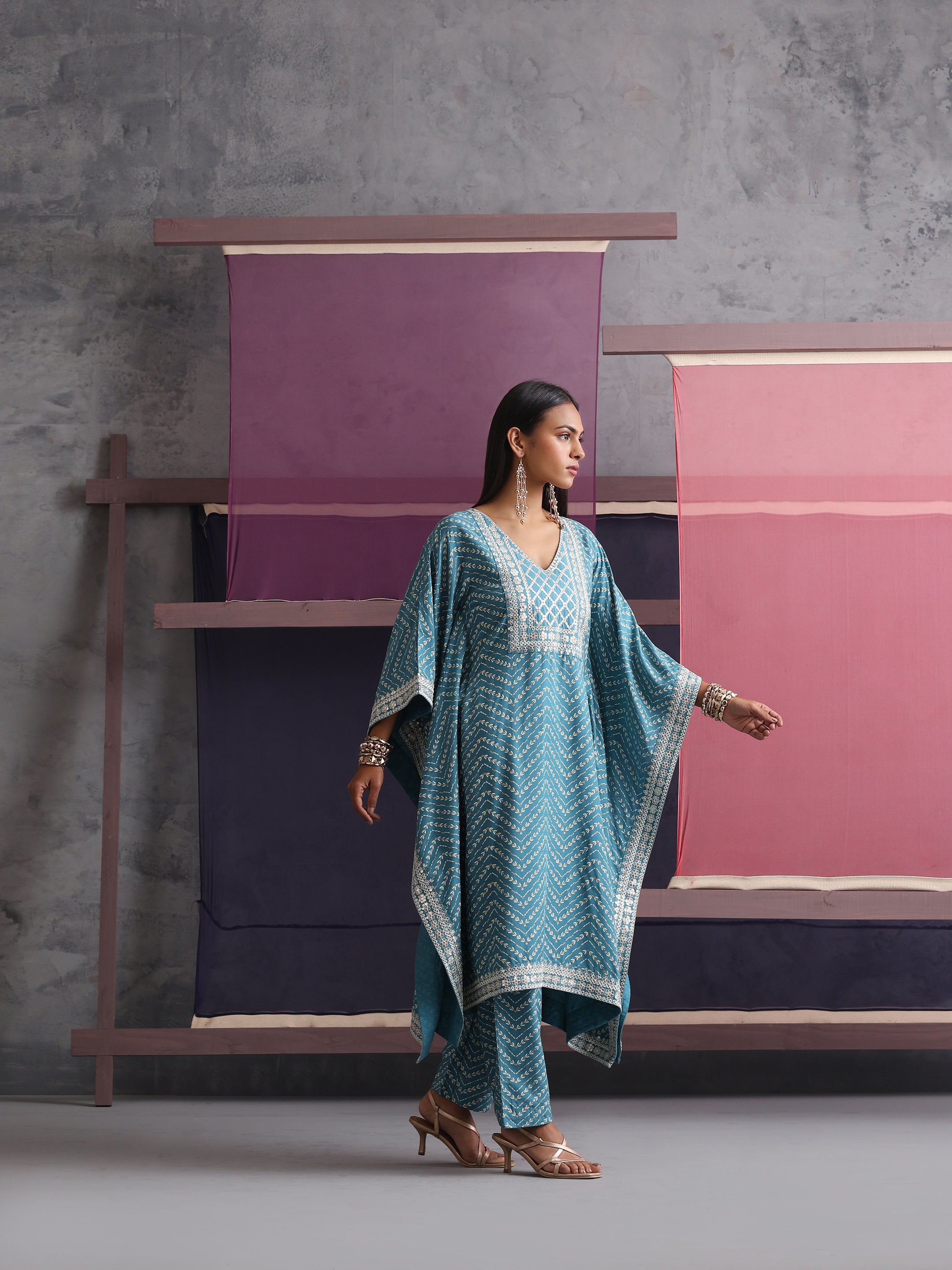 Khushal K Women Ethnic Motifs Printed Kaftan set