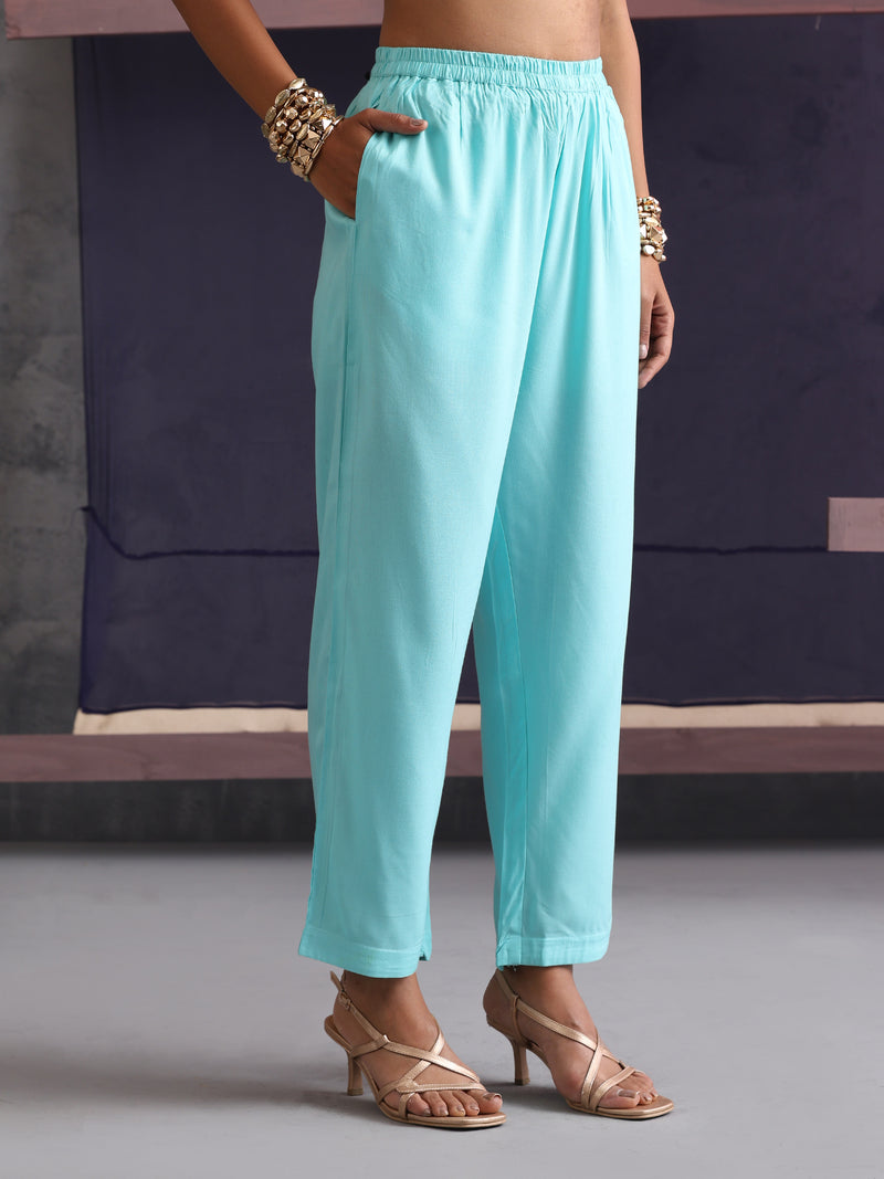 Khushal K Women Motifs Yoke Round Nack Design Kaftan set