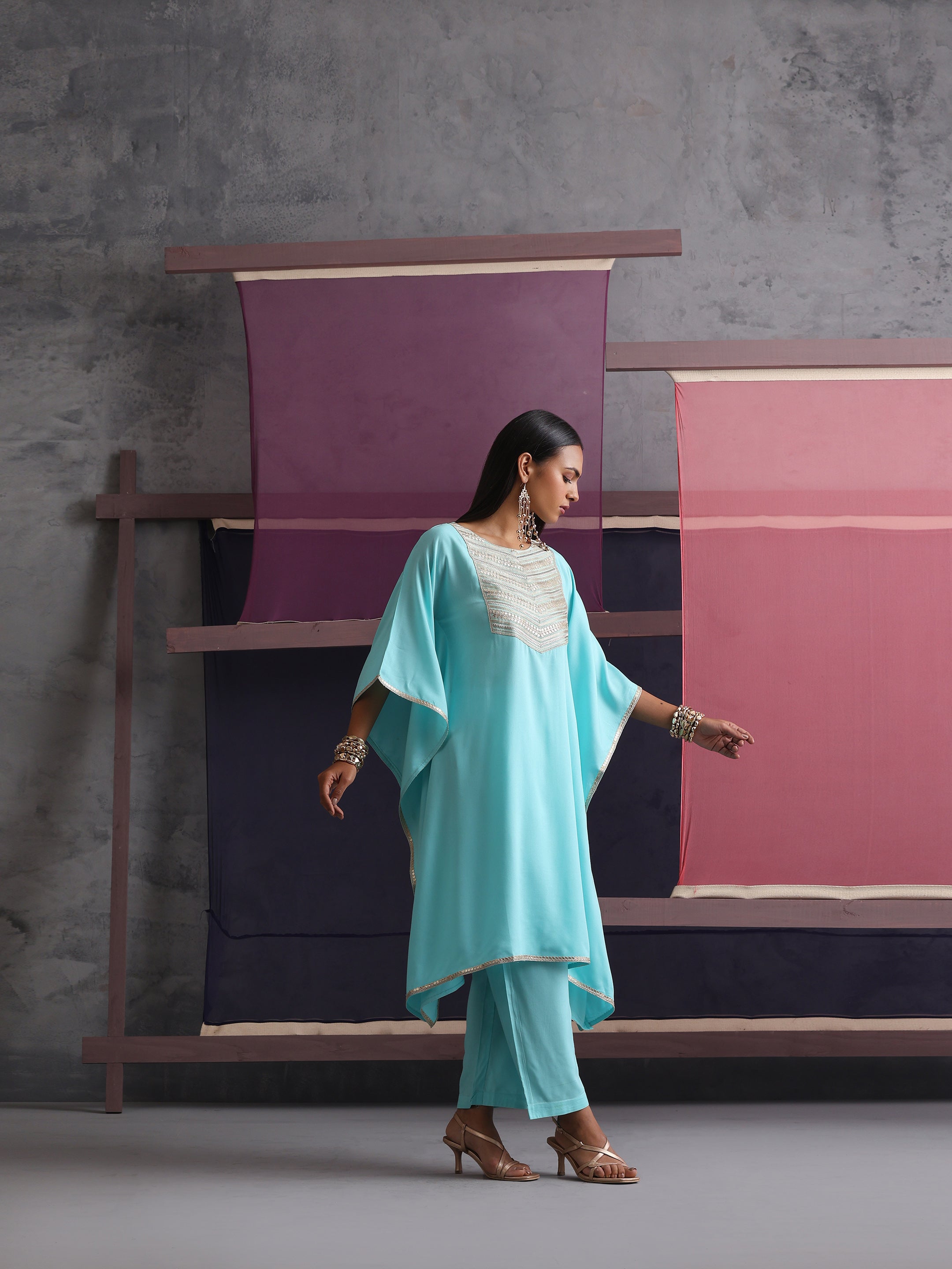 Khushal K Women Motifs Yoke Round Nack Design Kaftan set