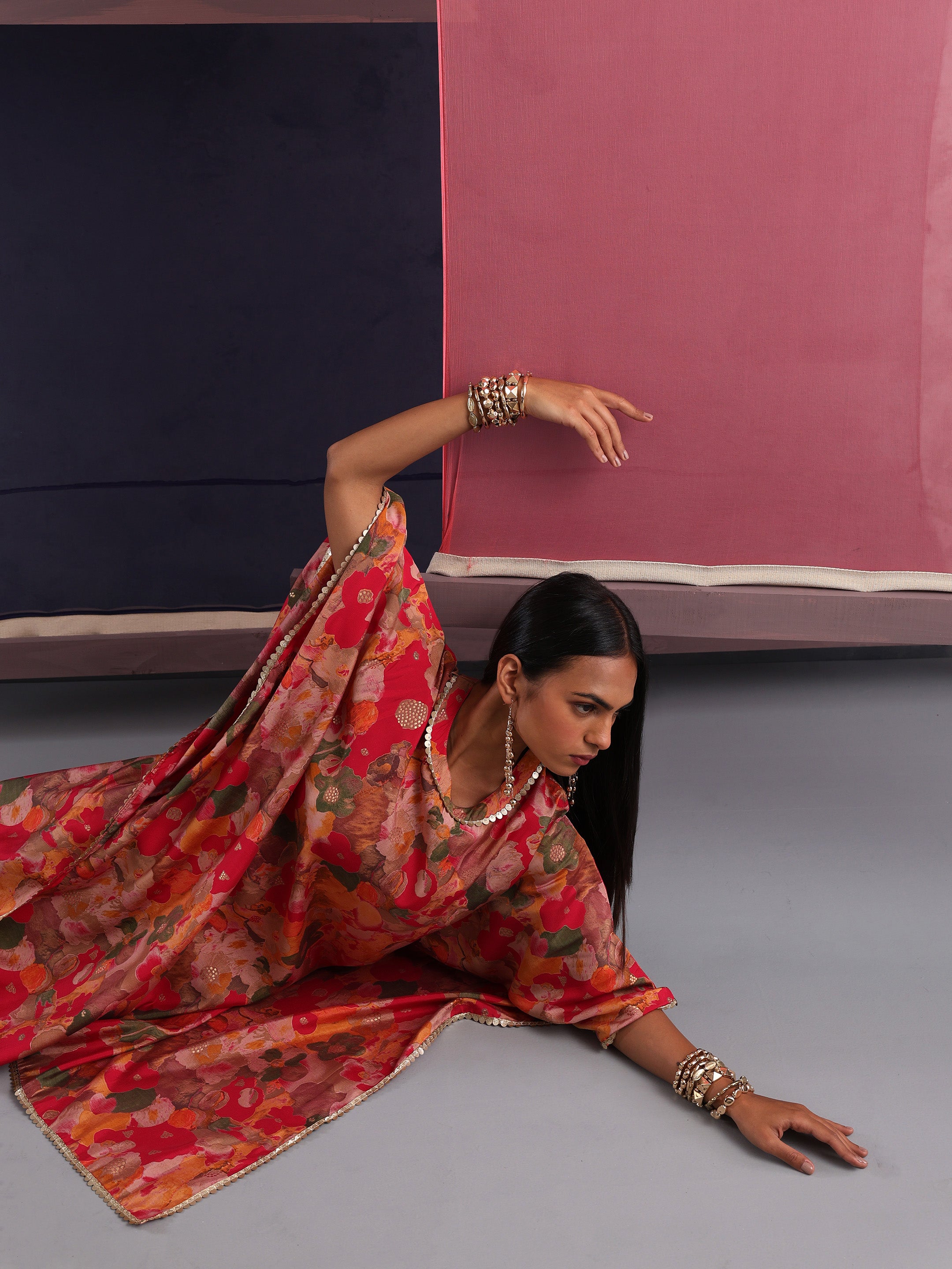 Khushal K Women Round Neck Prined Chanderi Kaftan set