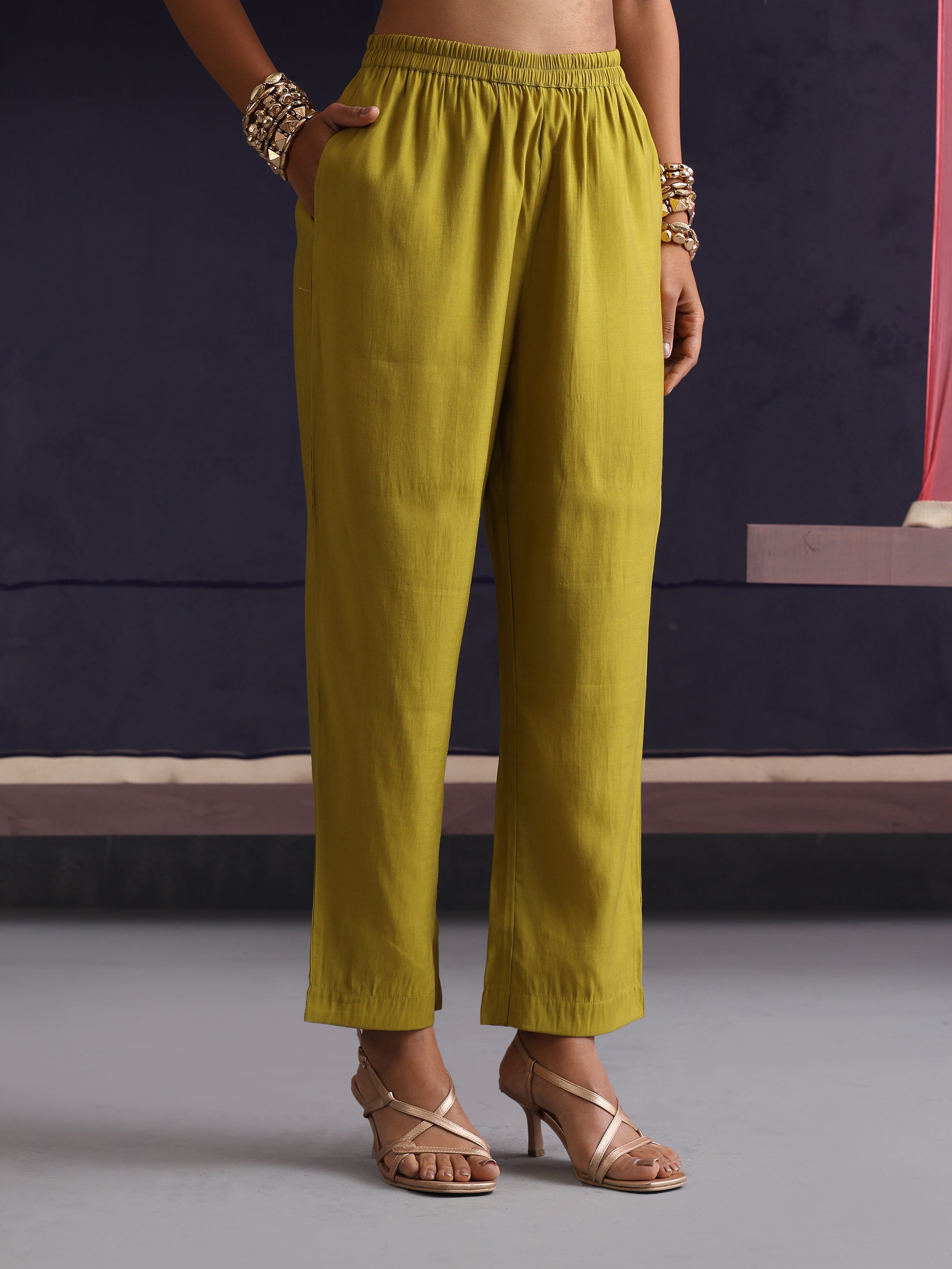 Khushal K Women Round Neck Prined Chanderi Green Kaftan set