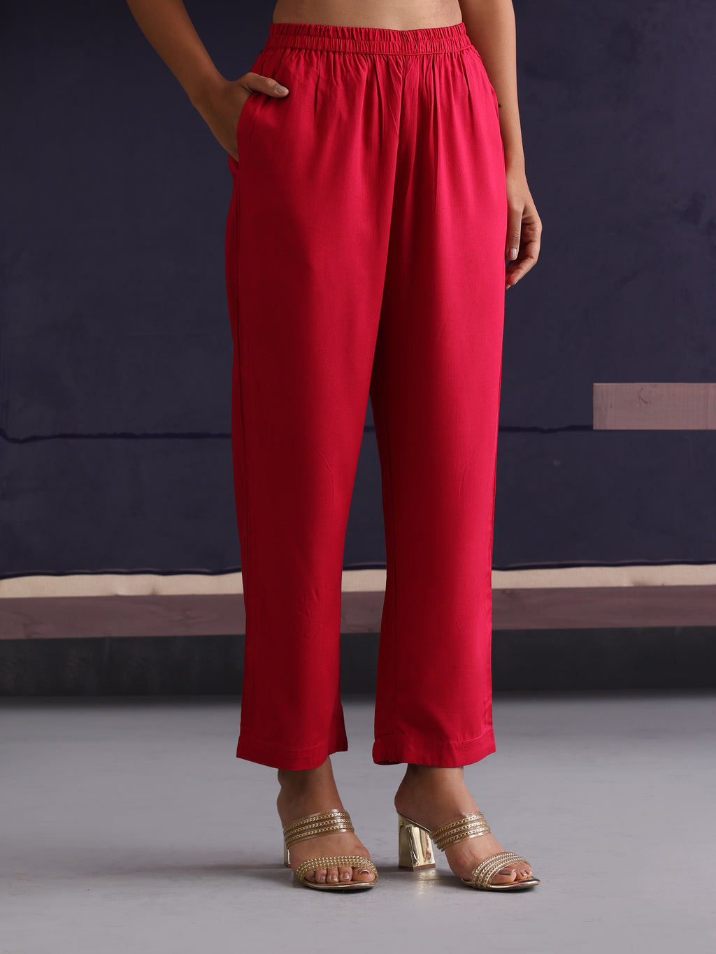 Khushal K Women Motifs Embroidered Pink Kaftan set